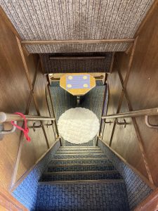 LOTOSS stairs down